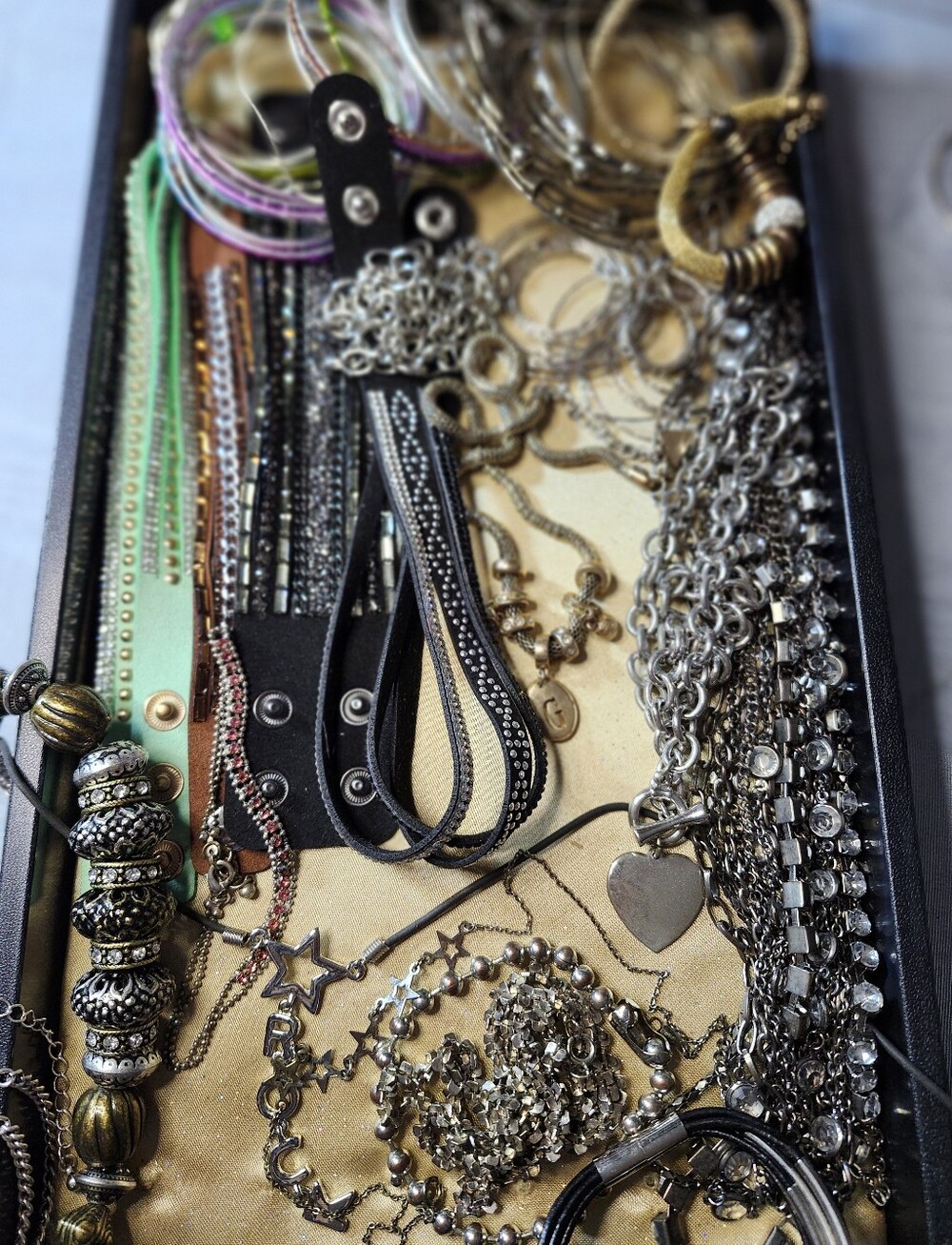 2000s Themed Jewelry Bundle